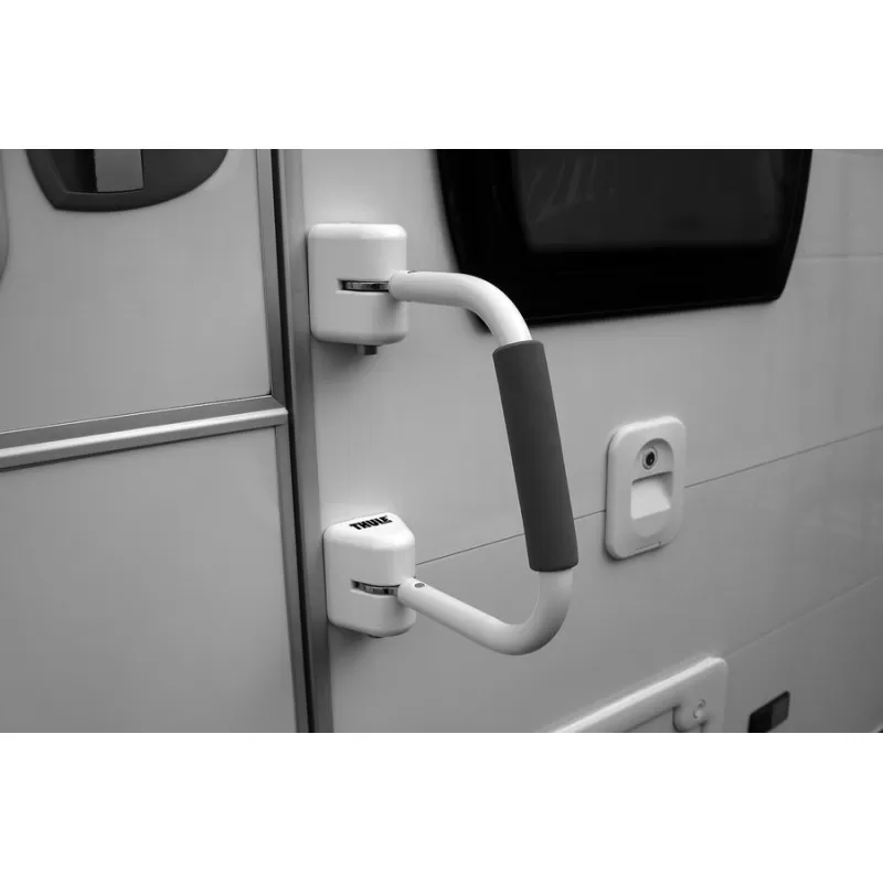 THULE Security Handrail Short 5 THULE Security Handrail Short – Image 3