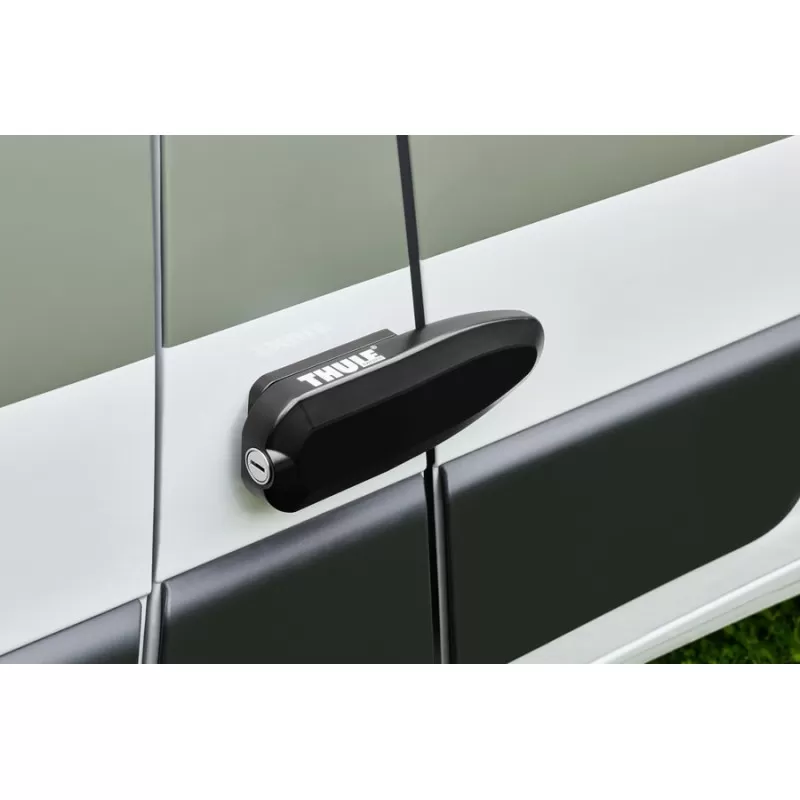 THULE Universal Lock Black 5 THULE Universal Lock Black – Image 3